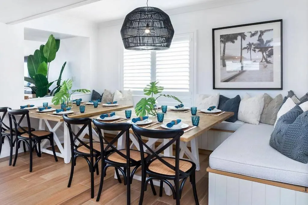 别墅 Absolute Beachfront Family Size Home 黄金海岸