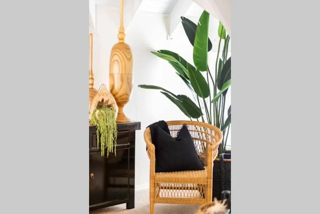 别墅 Absolute Beachfront Family Size Home 黄金海岸