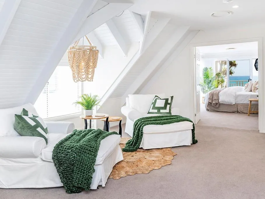 别墅 Absolute Beachfront Family Size Home 黄金海岸