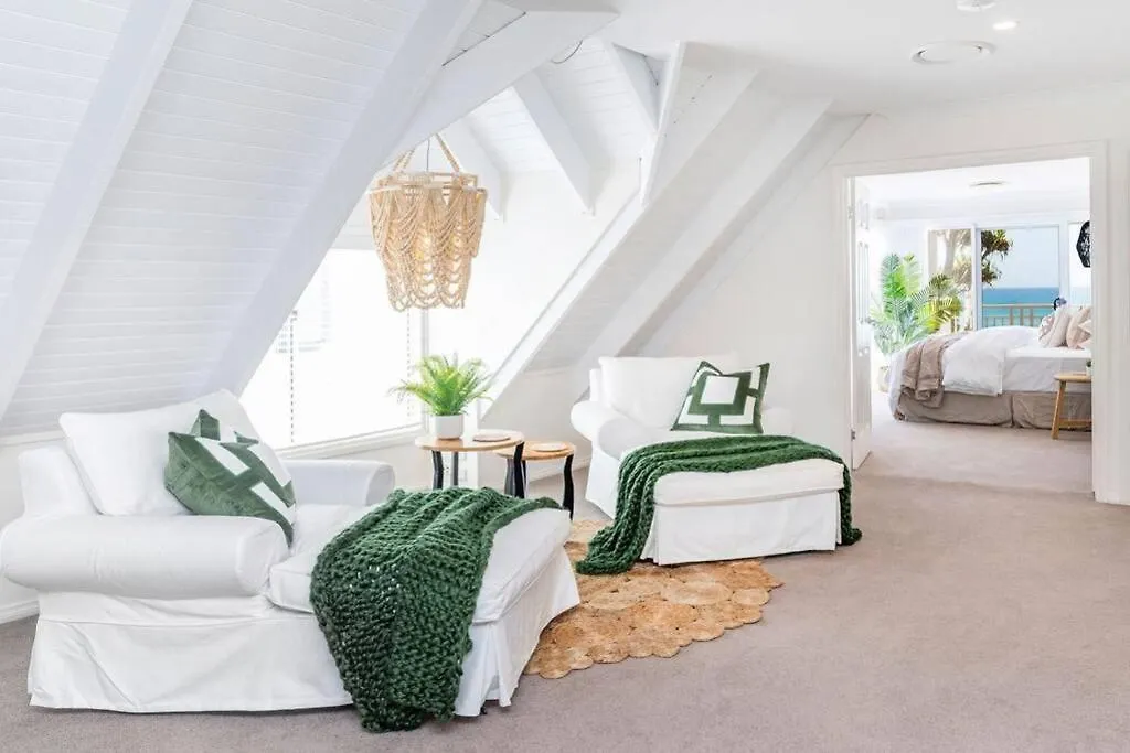 Absolute Beachfront Family Size Home Gold Coast Australia