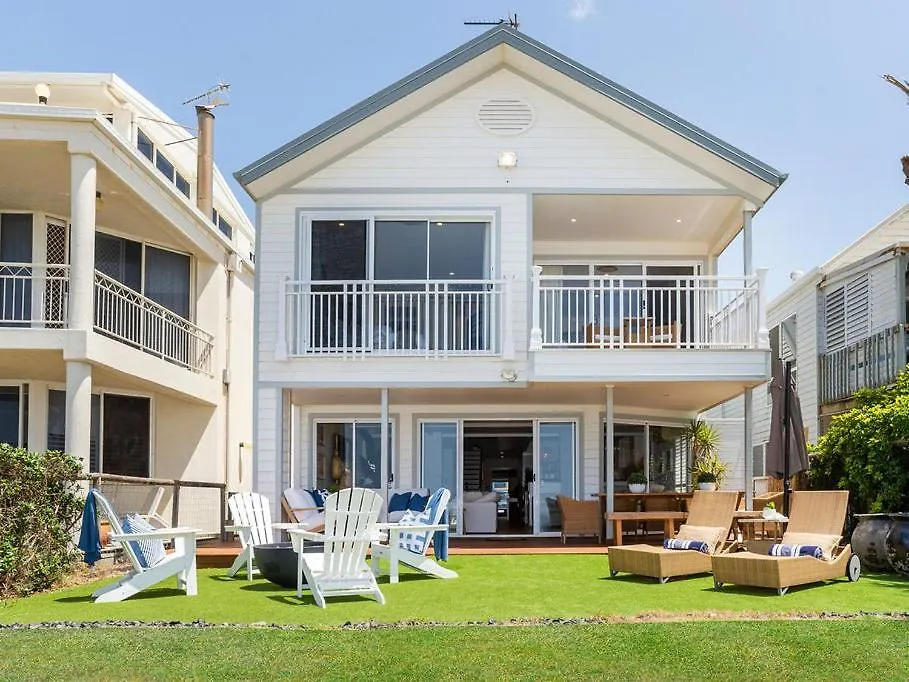 Absolute Beachfront Family Size Home Gold Coast 0*,  Australia